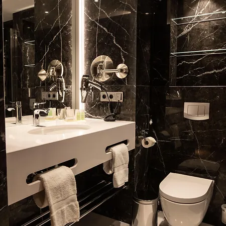 Casino 2000 - Adult Guests Only Hotel