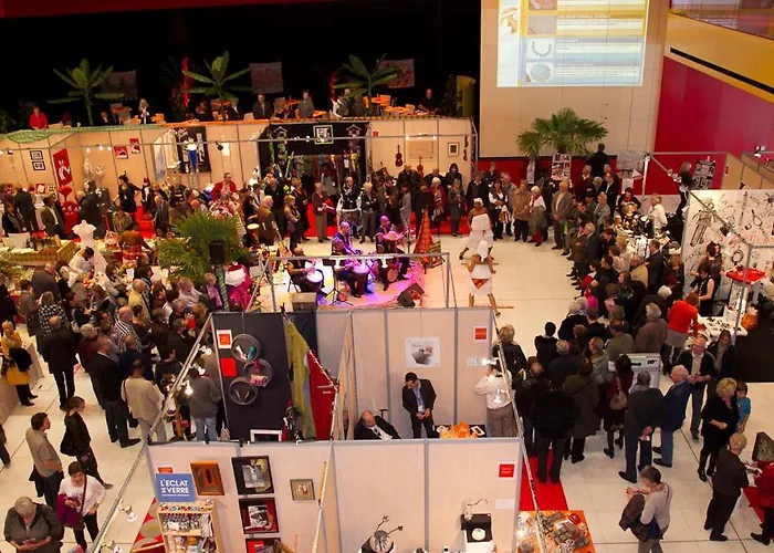 Casino 2000 - Adult Guests Only