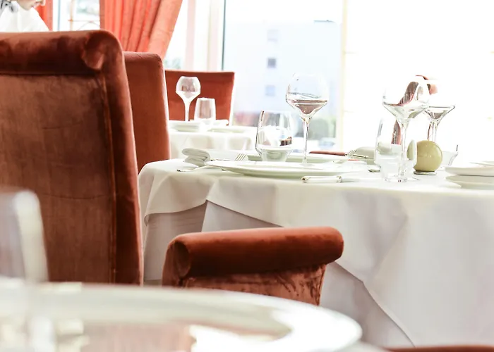 Casino 2000 - Adult Guests Only