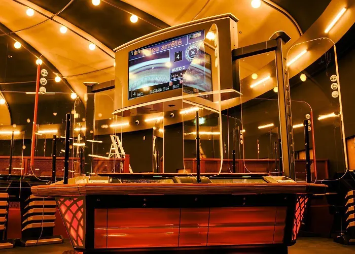 Отель Casino 2000 - Adult Guests Only 4*