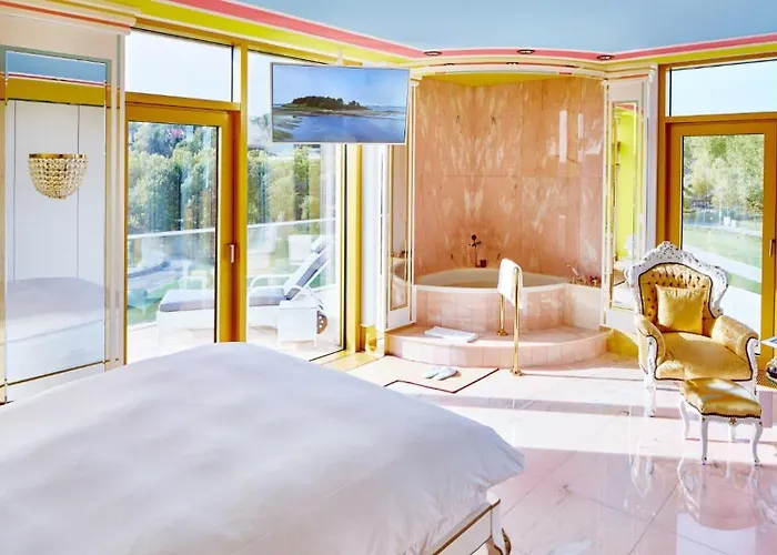 Casino 2000 - Adult Guests Only Отель 4*